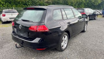 Volkswagen Golf - 5