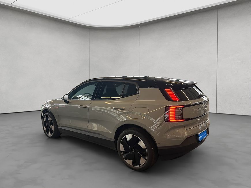 Volvo EX30 Twin Motor Performance AWD Ultra 315 kW, 5- imagem 3