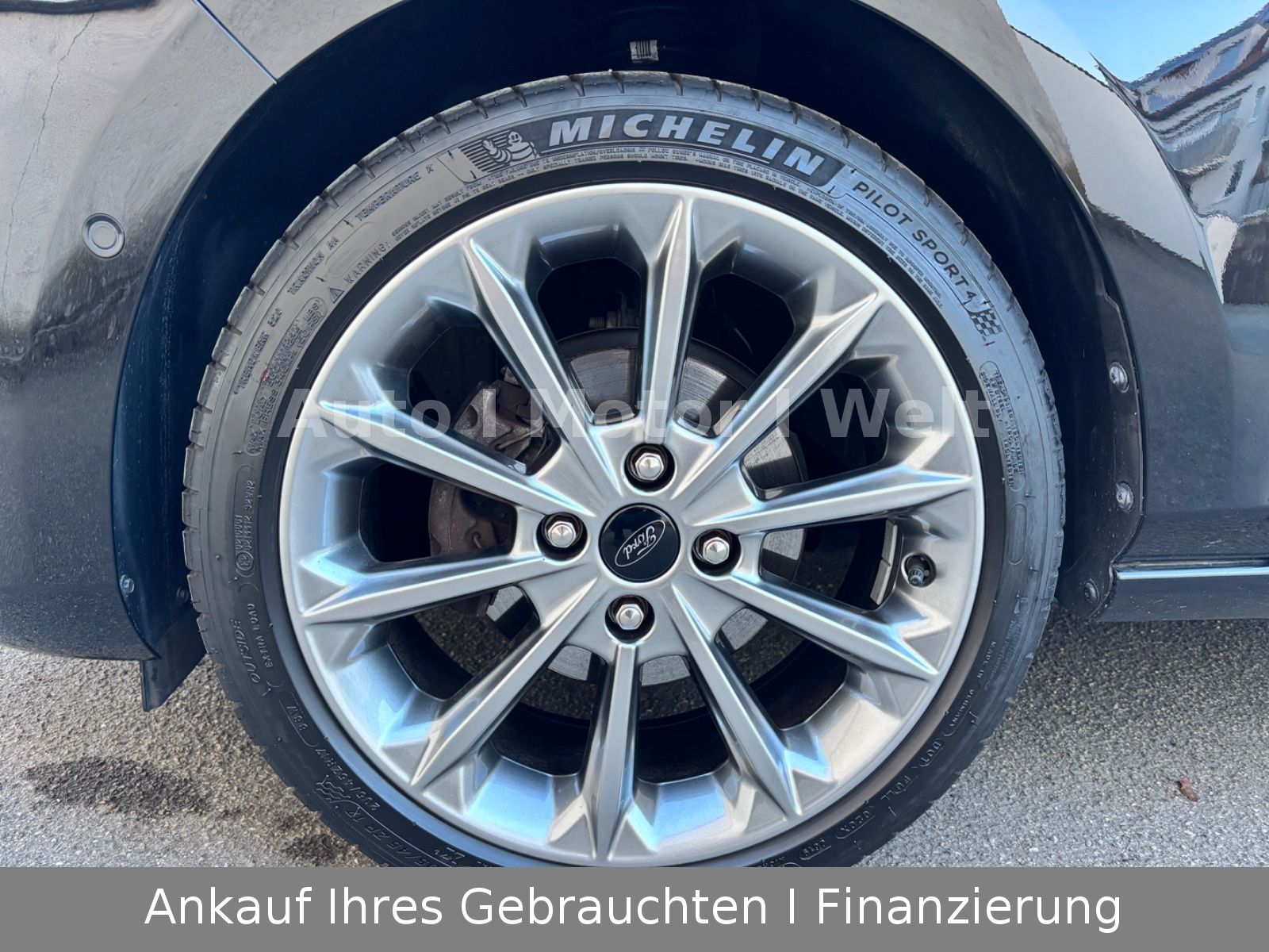 Fahrzeugabbildung Ford Fiesta Vignale 1.HD ACC/B&O/LED/R-CAM/SHZ/LEDER