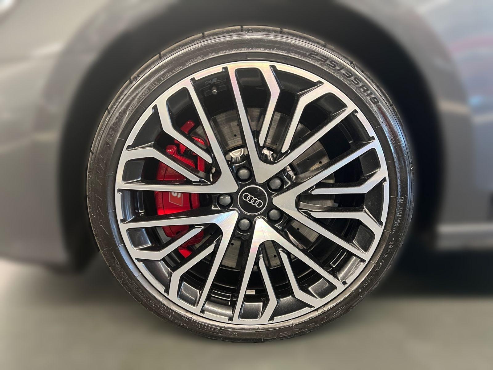 Audi S3 Sportback TFSI S tronic NAVI LED AKRA SONOS