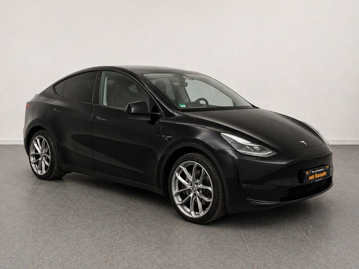 Tesla Model Y RWD