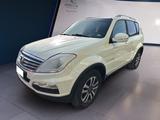 Ssangyong SsangYong Rexton W Rexton 2.0 xdi Top 4wd 7p.ti  - weiße Ssangyong REXTON