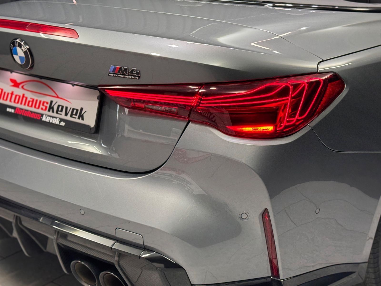 Fahrzeugabbildung BMW M4 Cabrio M xDrive Competition|CARBON-PAKET|ACC|