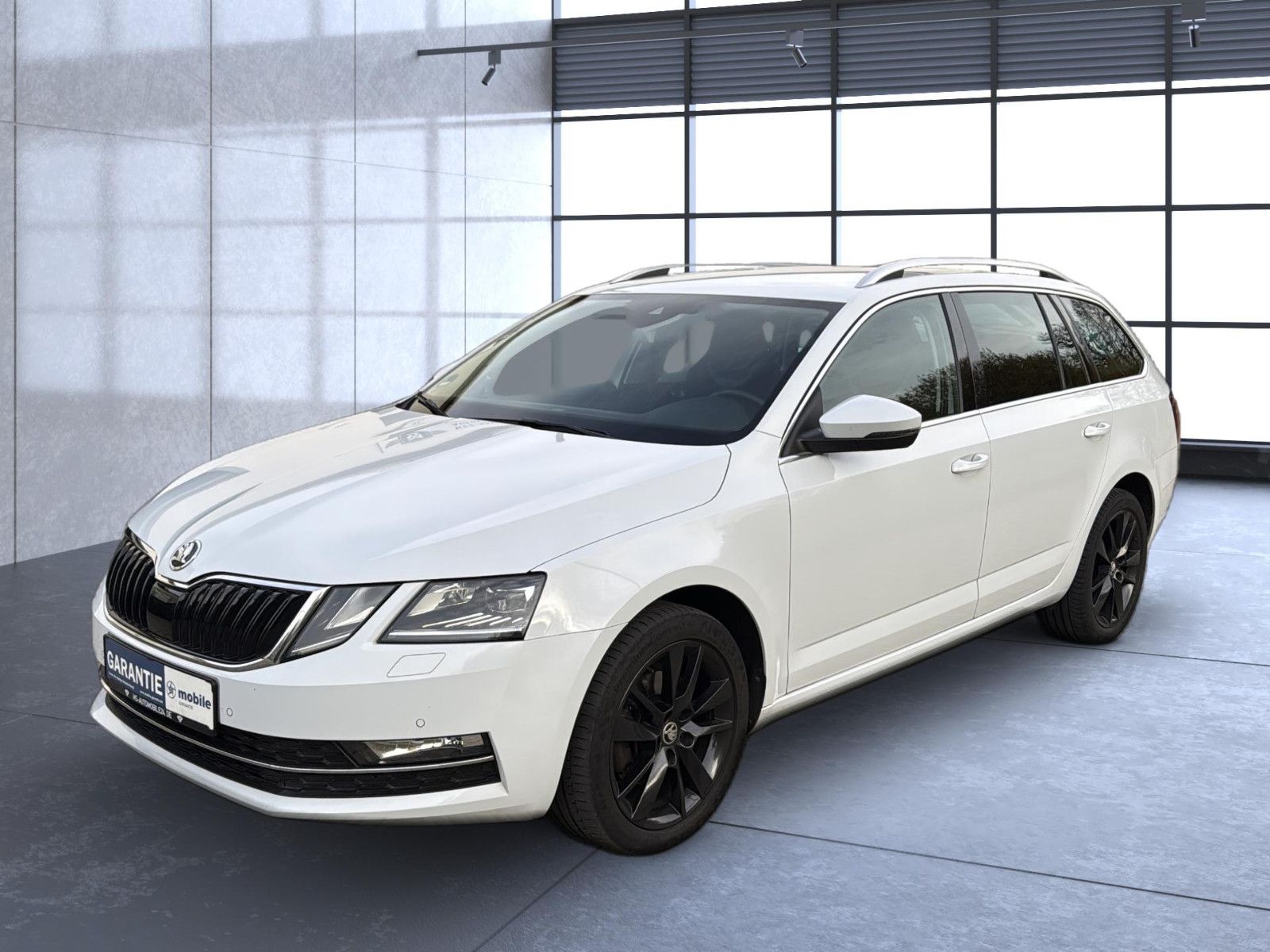 Fahrzeugabbildung SKODA Octavia Combi Style / AHK / unfallfrei / Top !!