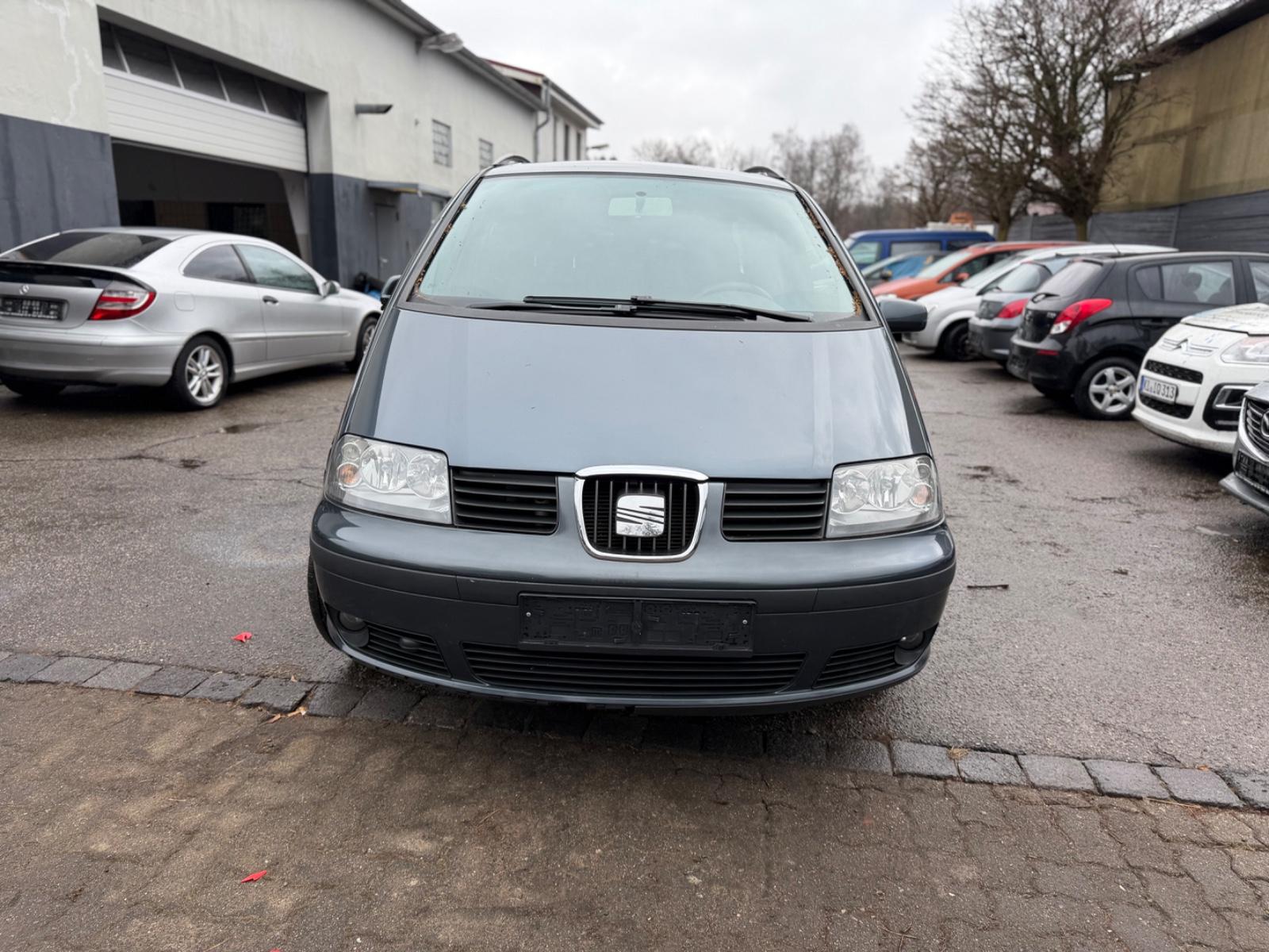Seat Alhambra Reference