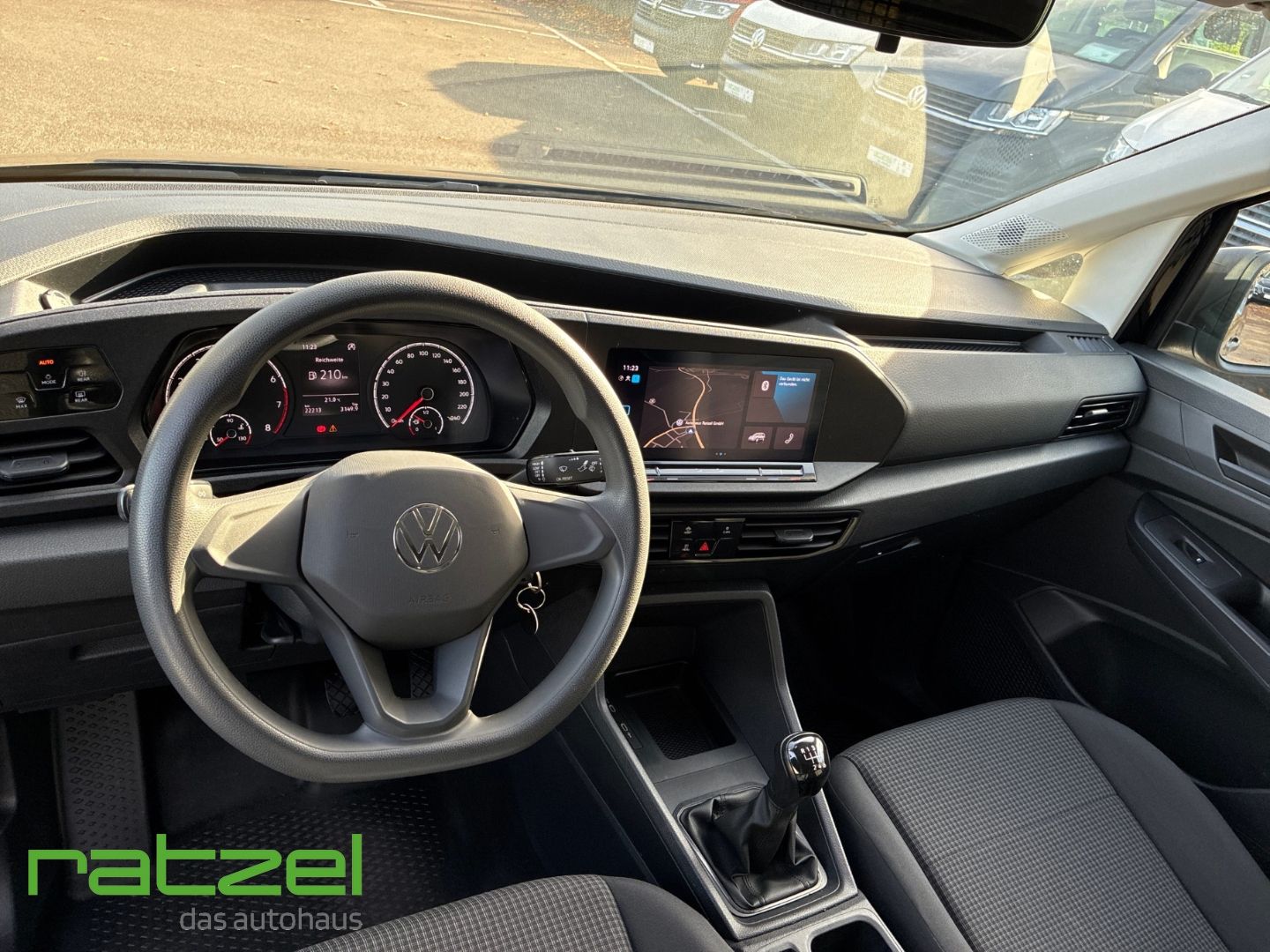 Fahrzeugabbildung Volkswagen Caddy Cargo 1.5 TSI EcoProfi AHK+Navigation