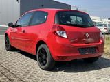 Renault Clio Dynamique - Renault Clio Dynamique mit Benzin-Antrieb