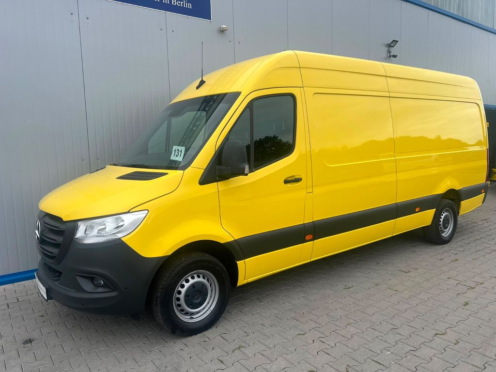 Image of Mercedes-Benz Sprinter