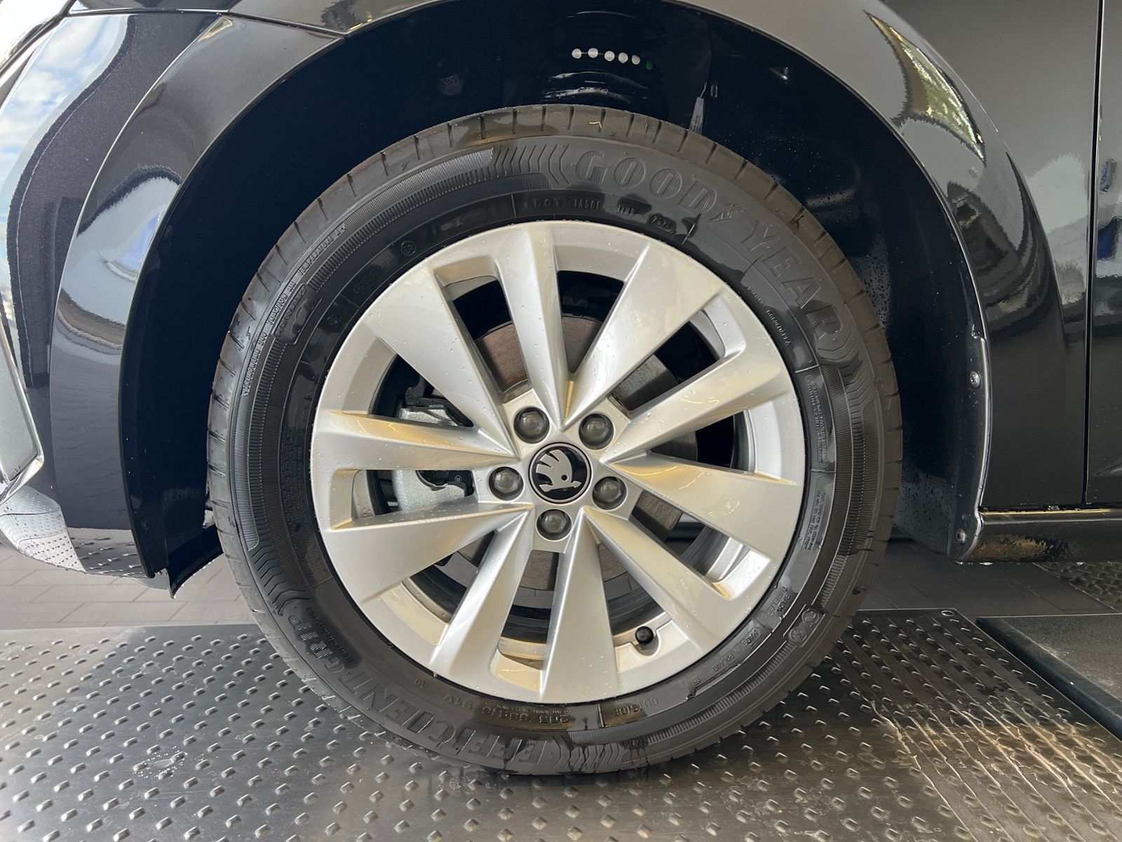 Fahrzeugabbildung SKODA Scala Selection 1.0 TSI DSG *AHK, LED, ACC, Kame