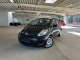 Toyota Yaris 1.0 VVT-i Cool Edition - Toyota Yaris mit Benzin-Antrieb: Kleinwagen, 1.0