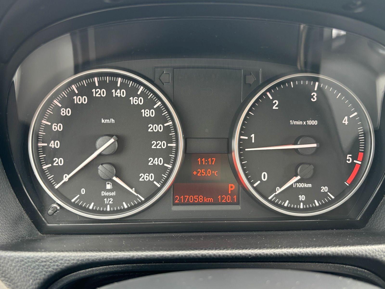 BMW 320 2008 — photo 6