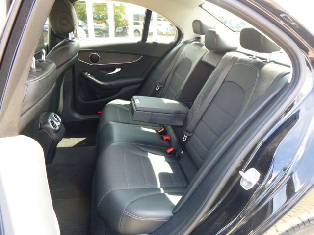 Fahrzeugabbildung Mercedes-Benz C 200 d Lim >NAVI/LED-Licht/SHZ/Parkassist/PDC<