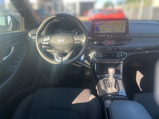 Fahrzeugabbildung Hyundai i30 FL Kombi (MY25) 1.5 T-GDI (140PS) 48V 7-DCT