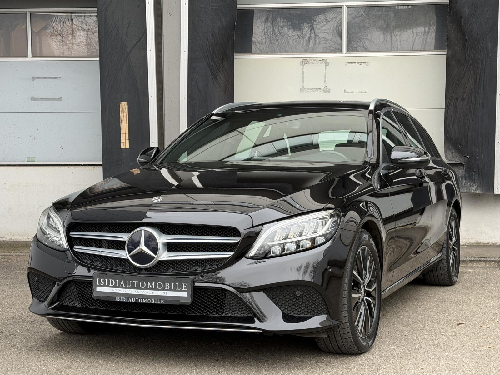 Mercedes-Benz C 180 T CGI Avantgarde LED Navi Kamera KeylessGo