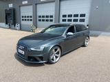 Audi RS4 4.2 FSI S tronic quattro Avant  - Audi RS4: Automatik
