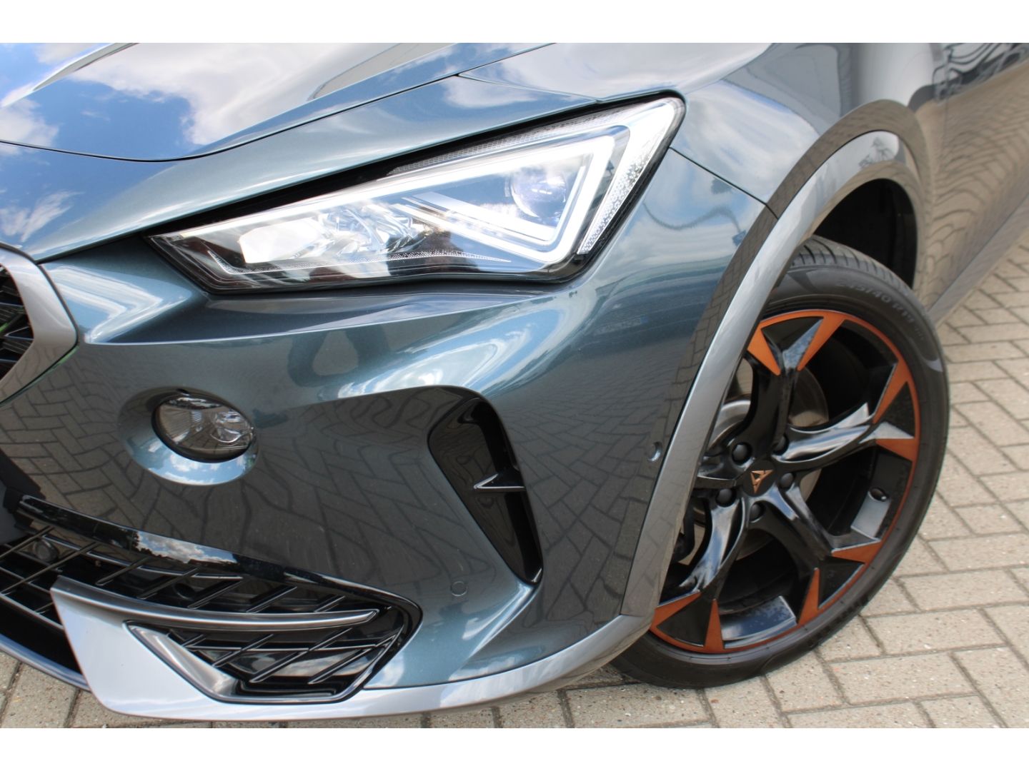 Fahrzeugabbildung CUPRA Formentor VZ 4Drive ACC LED TWA RFK el. Heckkl.