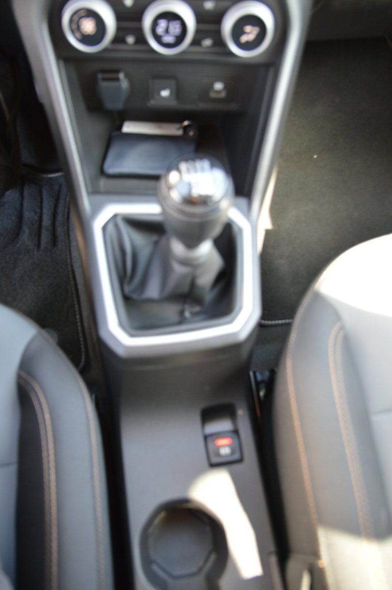 Fahrzeugabbildung Dacia Jogger   Extreme+ AHK SHZ LED 7-Sitzer