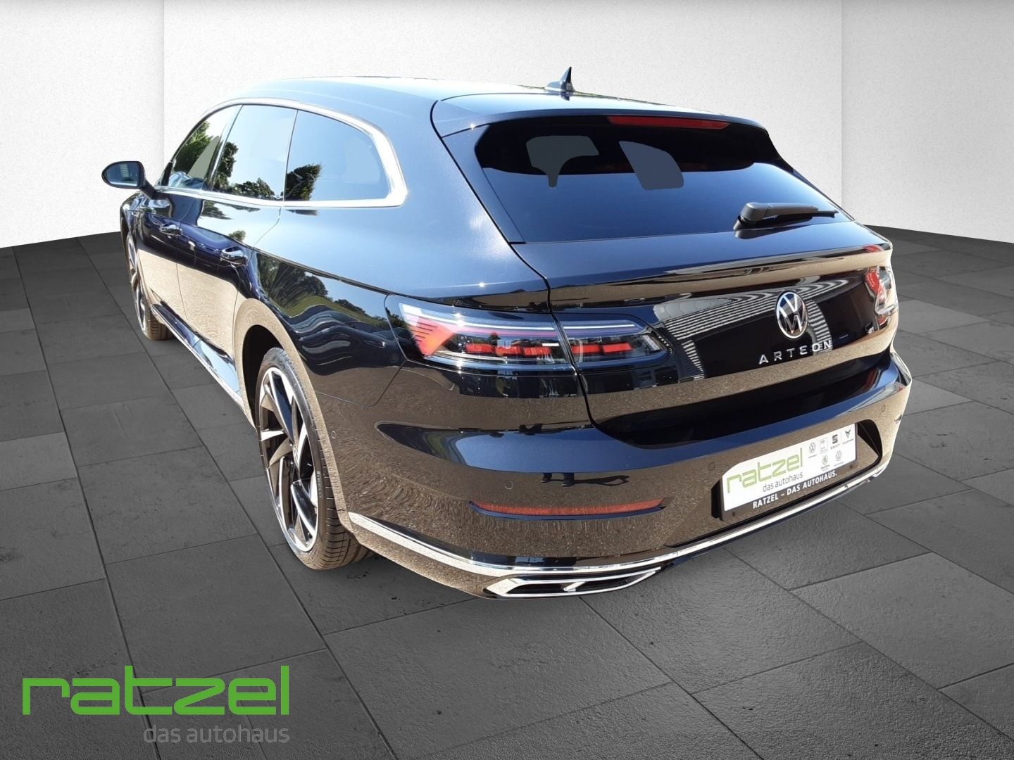 Fahrzeugabbildung Volkswagen Passat Variant Business 2.0 TDI DSG ACC Navi Pan