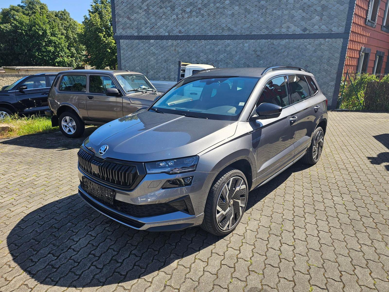 Skoda Karoq 1.5 TSI Sportline+FACELIFT+MATRIX+19+1HAND