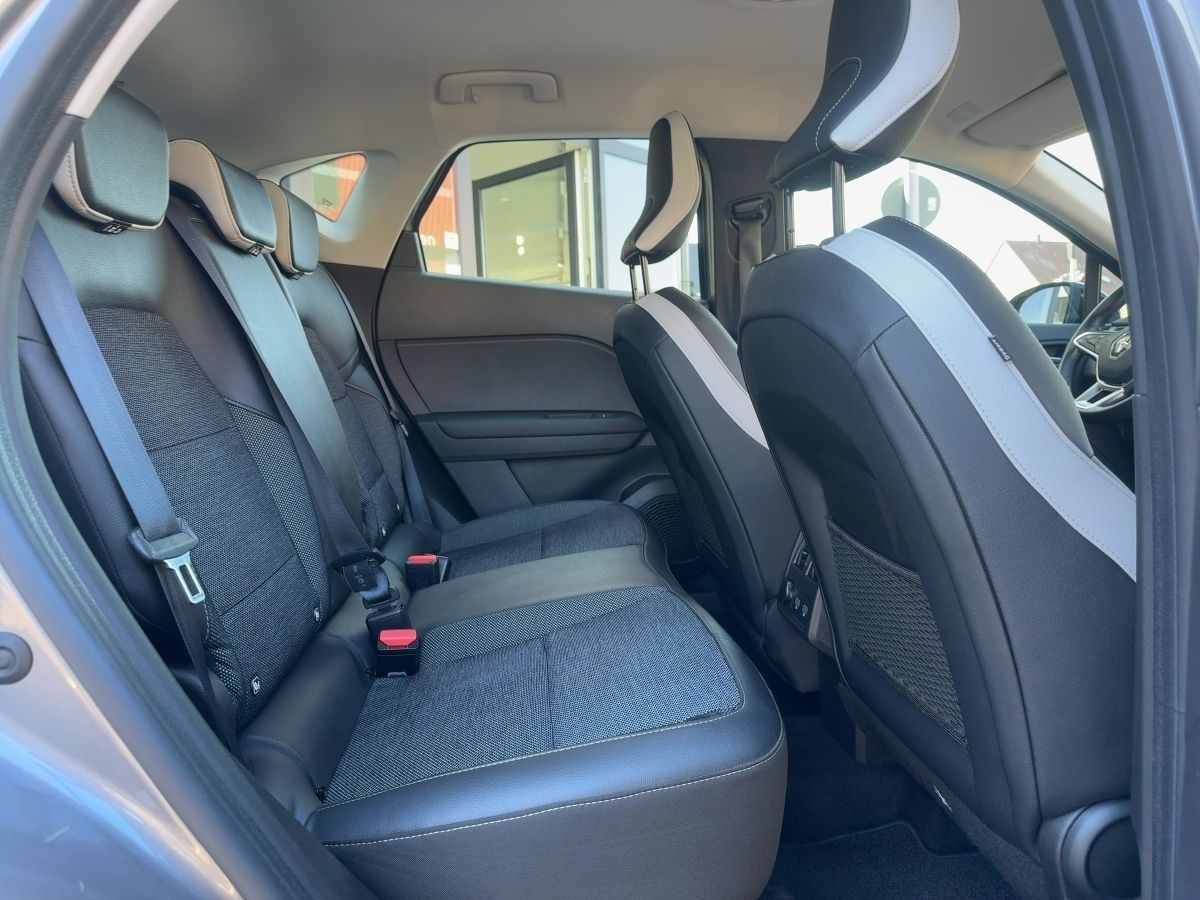 Fahrzeugabbildung Renault Captur INTENS E-TECH PLUG-IN 160 ACC SHZ Kanera