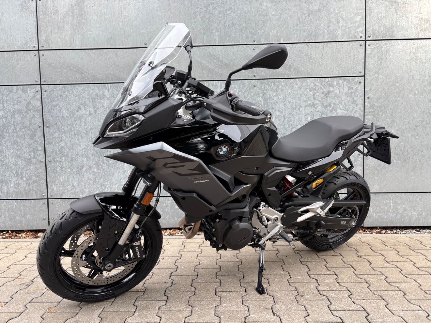 Fahrzeugabbildung BMW F 900 XR Triple Black