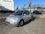 Volkswagen New Beetle 1.6*EN VEOUGE*KLIMA*SHZ - Volkswagen New Beetle mit Benzin-Antrieb: Limousine, 1.6