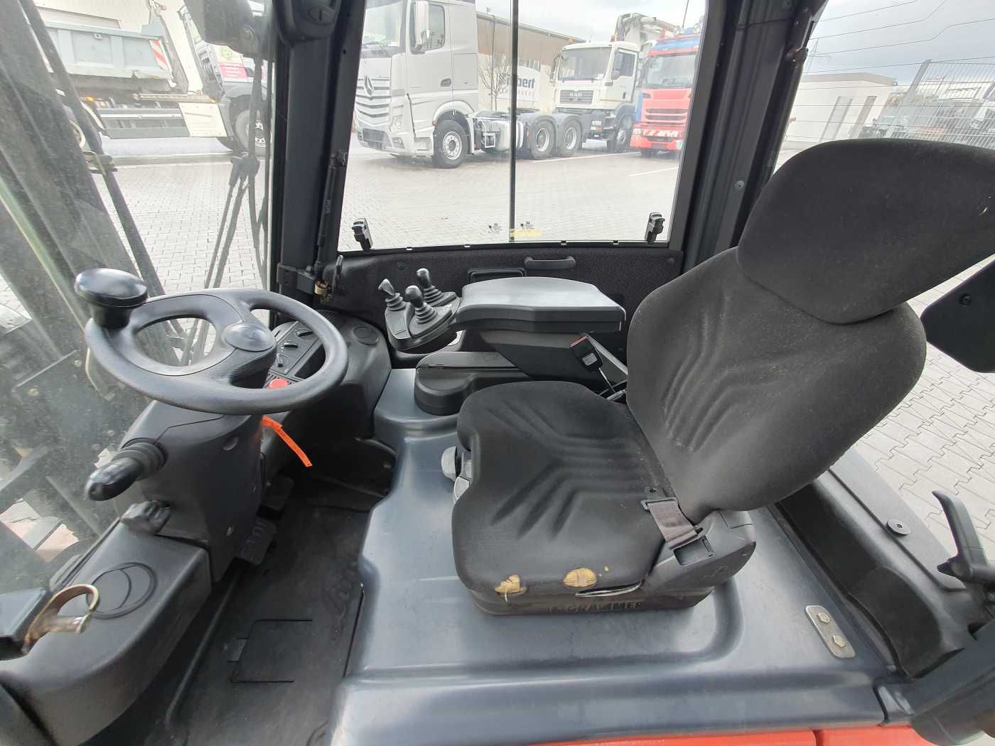 Fahrzeugabbildung Linde E18 - 01 / Triplex: 4.50m! / SS / nur 5.672h!