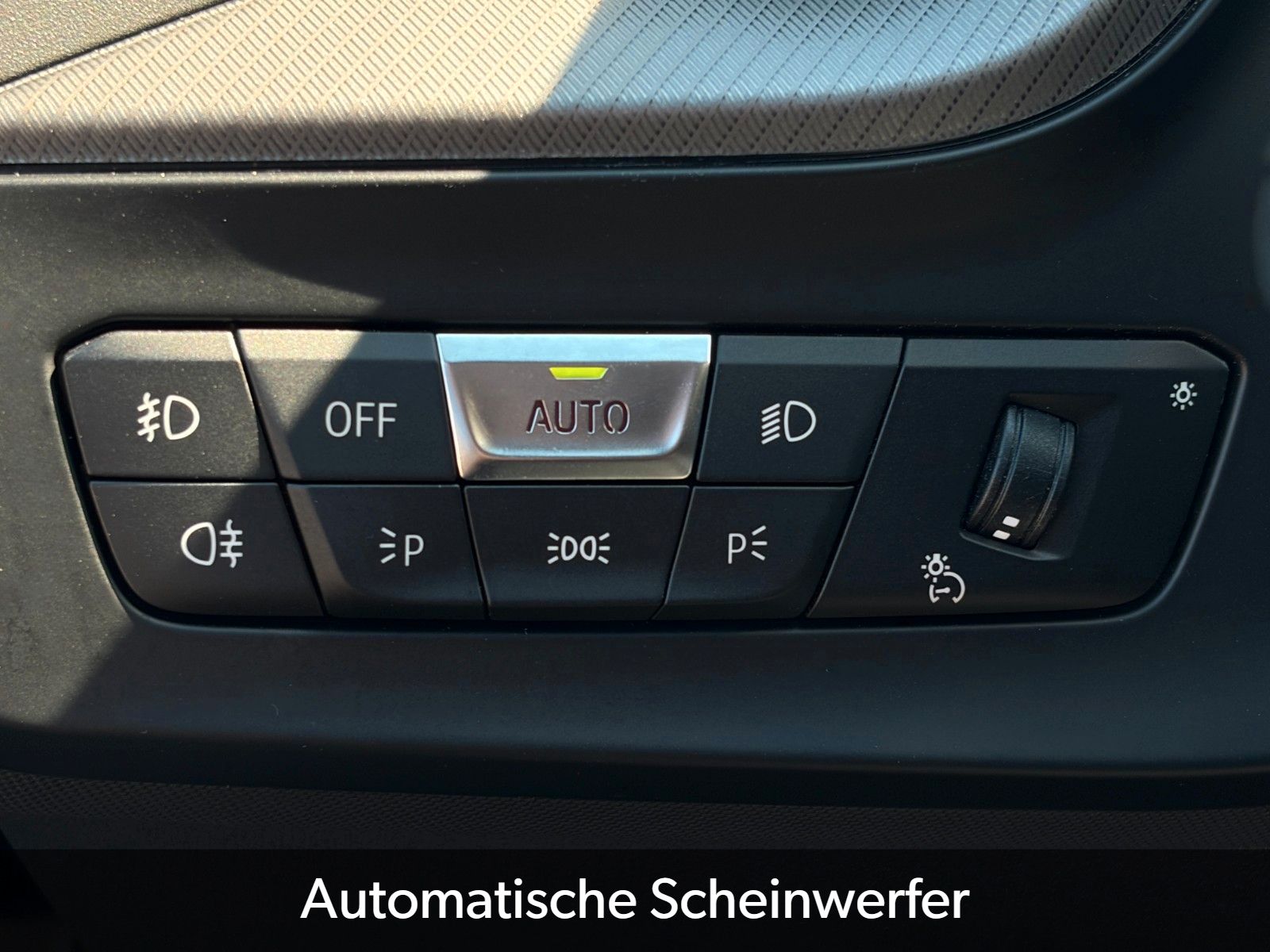 Fahrzeugabbildung BMW 120i M Sport 2-Z Klima H&K KZG ACC LEDER CAM LHZ
