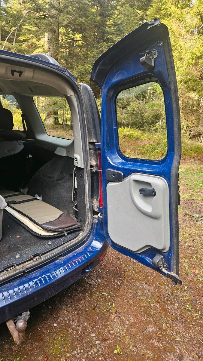 Dacia Logan 2009 — interior