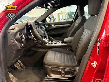Alfa-Romeo Stelvio - 10
