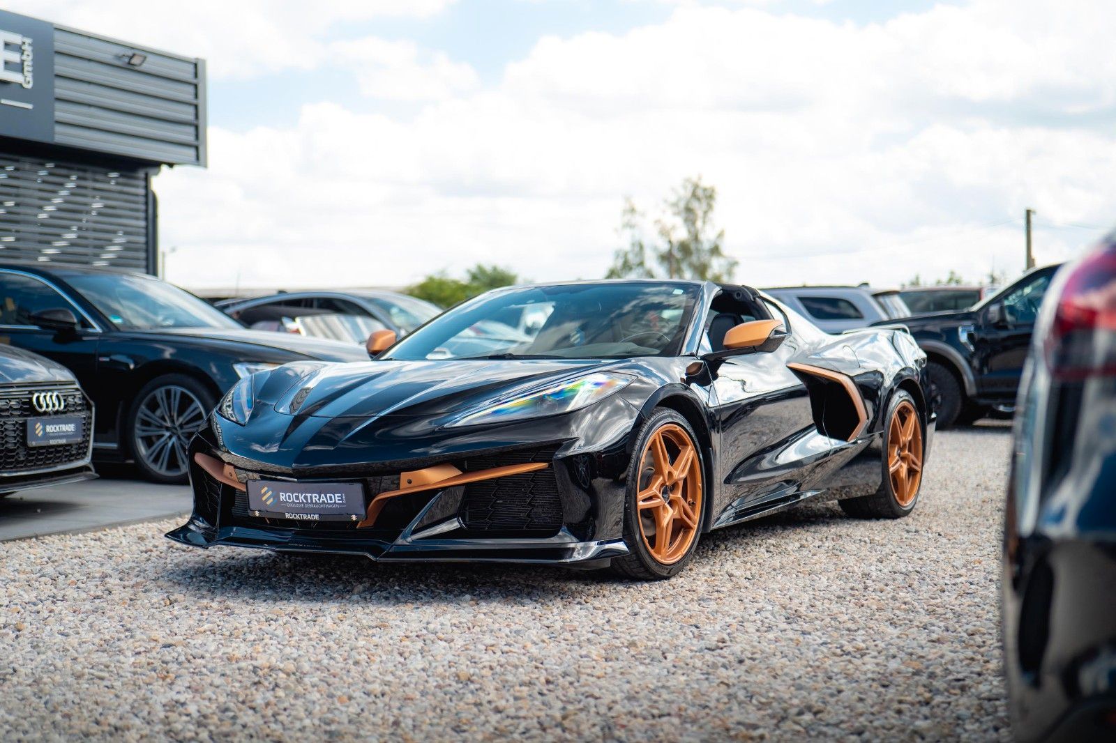Fahrzeugabbildung Corvette C8 Stingray 1LT Targa Z51 Performance 19% VAT