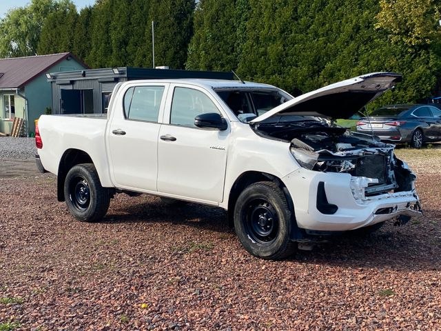 Toyota Hilux Double Cab Comfort 4x4 TEMPOMAT/1HAND/