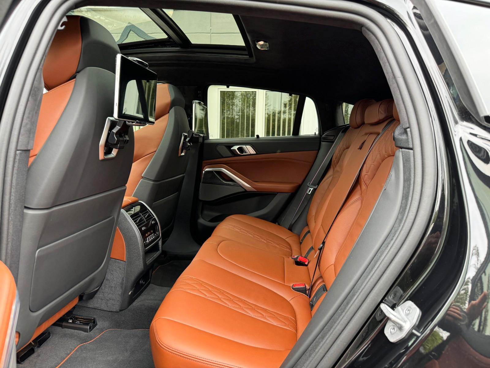 BMW X6 M60 i xDrive /M Sitze/Integral/Pan/NP150.000€