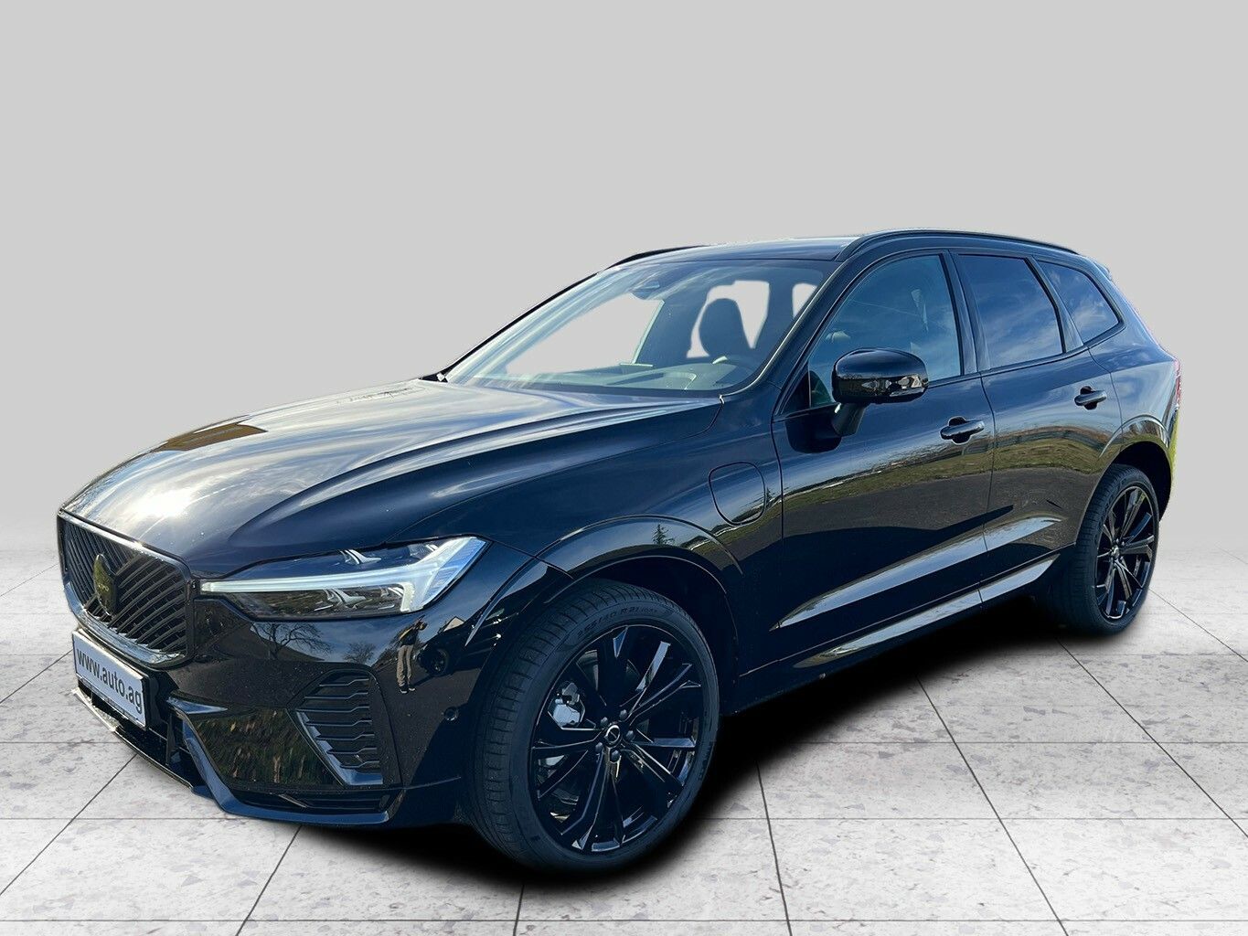 Volvo XC60 T6 Plus Black Edition imagem 2
