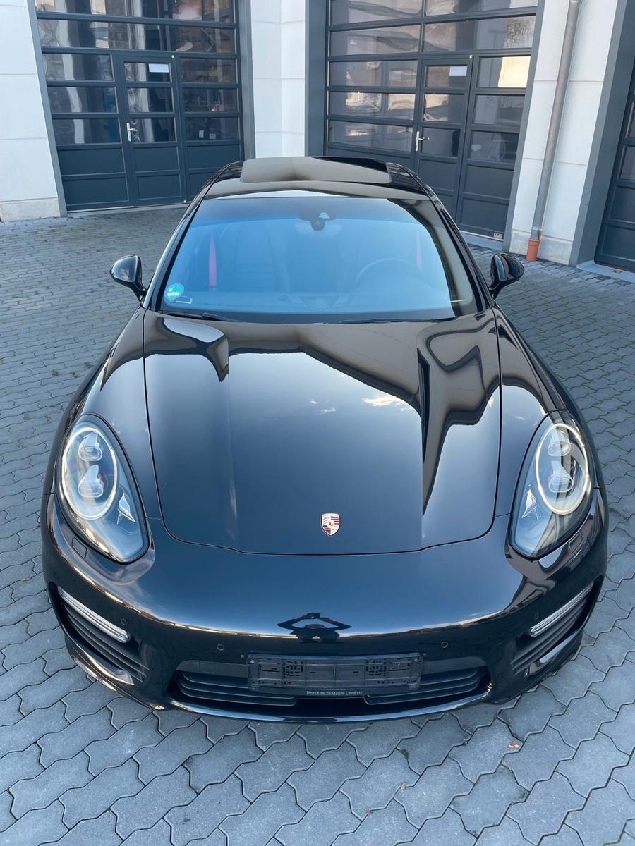 Porsche Panamera Turbo PASM-22Zoll-ACC-KESSY