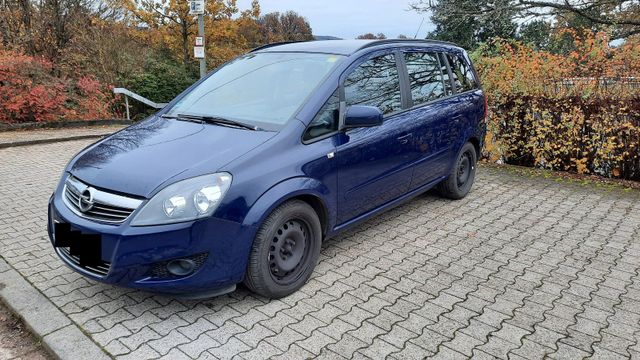 Opel Zafira mit Standheizung und AHK