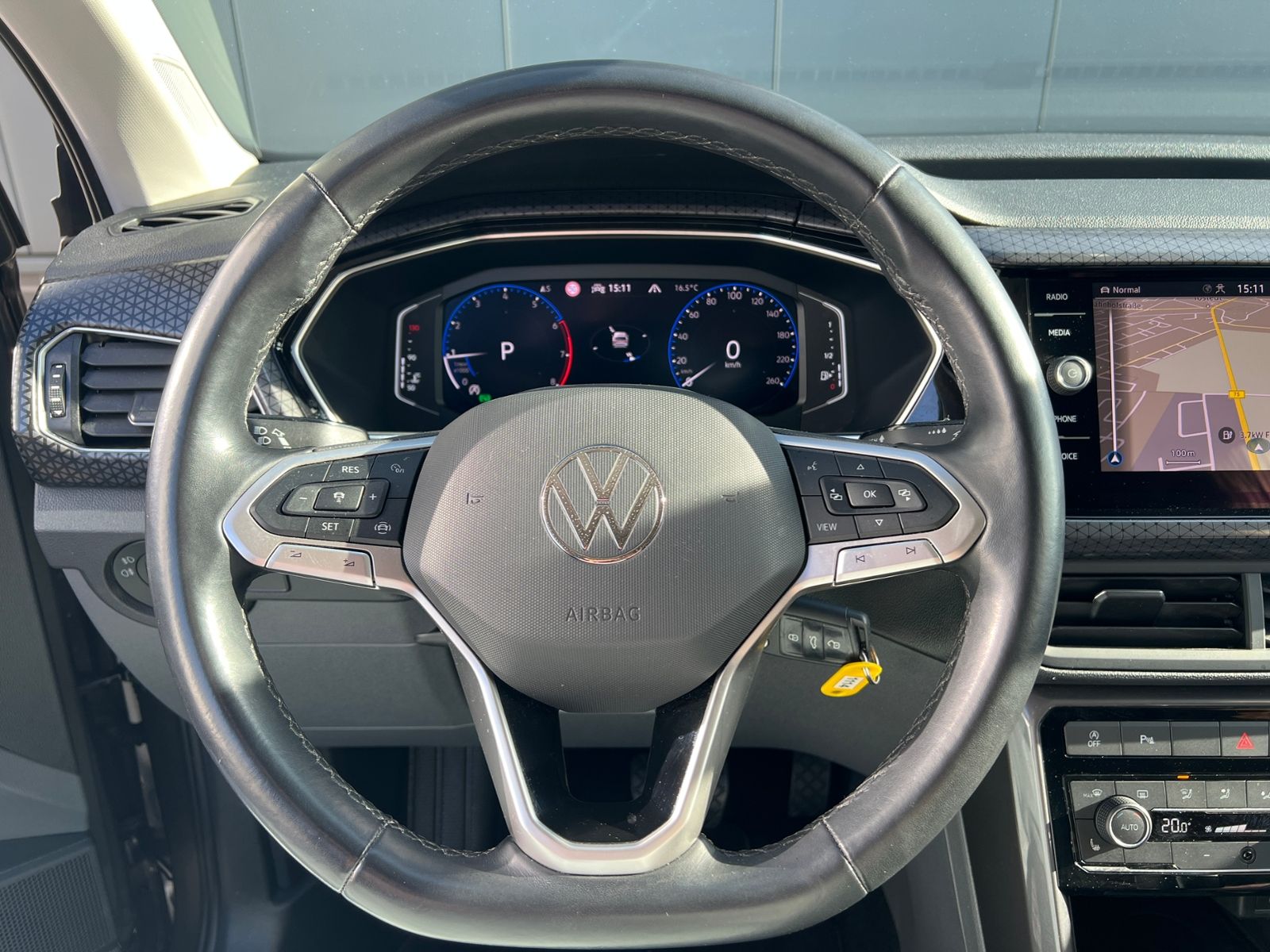 Fahrzeugabbildung Volkswagen T-Cross Style 1.5 TSI DSG *AHK, Navi, ACC, Rückf