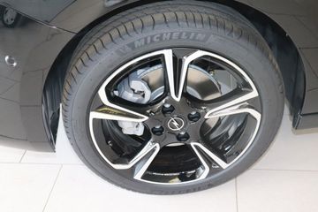 Fotografie 4 des Opel Corsa 1.2 Direct Injection Turbo Automatik GS