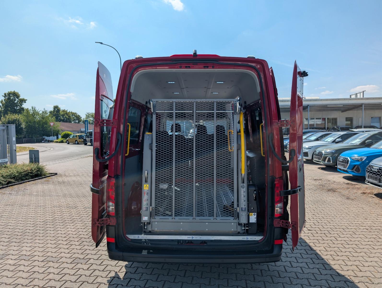 Volkswagen Crafter 35 TDI Kombi Lift Rollstuhltransport, миниатюра 12