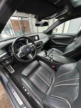BMW 530d xDrive Touring M Paket  - BMW 530 Gebrauchtwagen in Freiburg