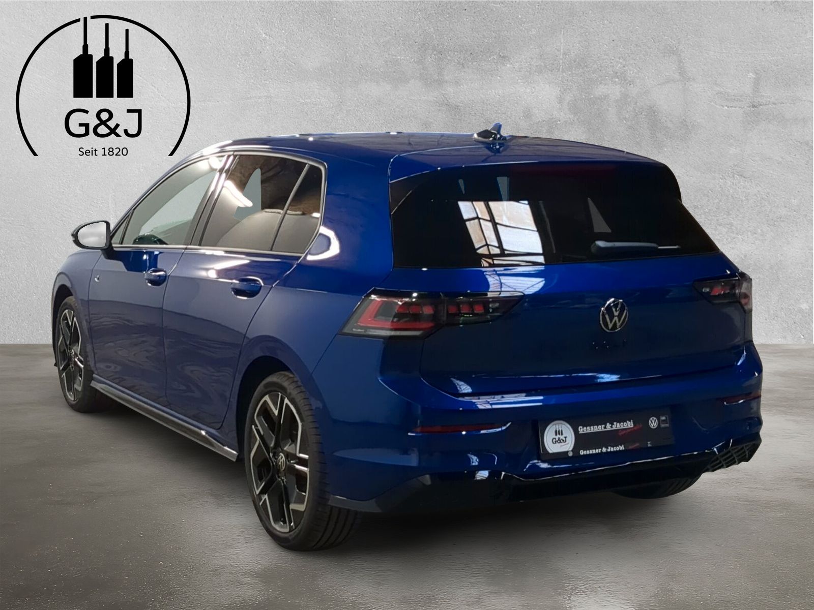 Fahrzeugabbildung Volkswagen Golf R-Line 1,5 eTSI 110kW 7-Gang DSG AHK