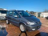 Opel Zafira Elegance 7 Sitzplätze Klimaautomatik - Opel Zafira: Elegance
