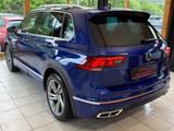 Volkswagen Tiguan R-Line 4Motion |MATRIX|ACC|AHK|3-ZONEN| - Volkswagen Tiguan mit Benzin-Antrieb: mit Klimaautomatik, Zonen