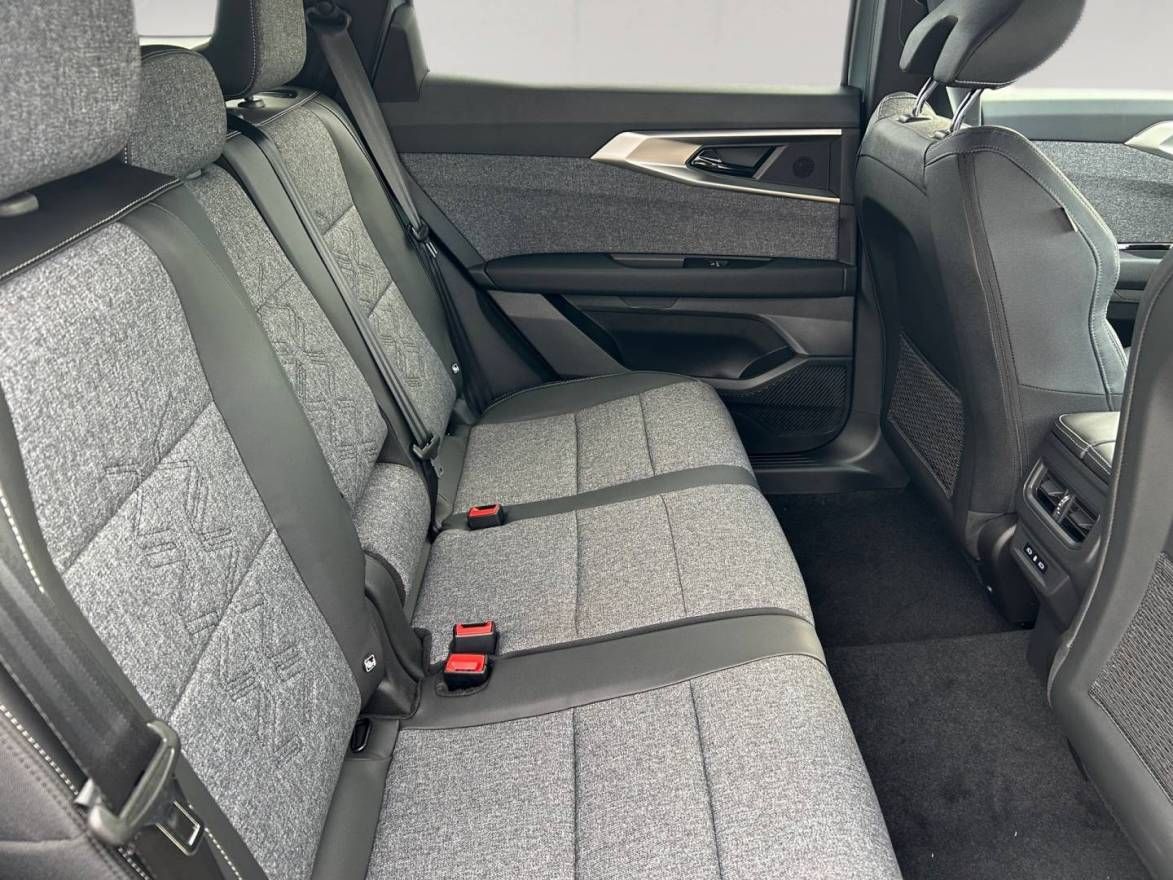 Fahrzeugabbildung Renault Espace Techno Full Hybrid E-Tech 200 7- Sitzer