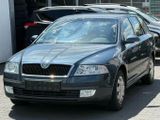 Skoda Octavia 1.6 Ambiente - Skoda Octavia aus 2006: Kombi