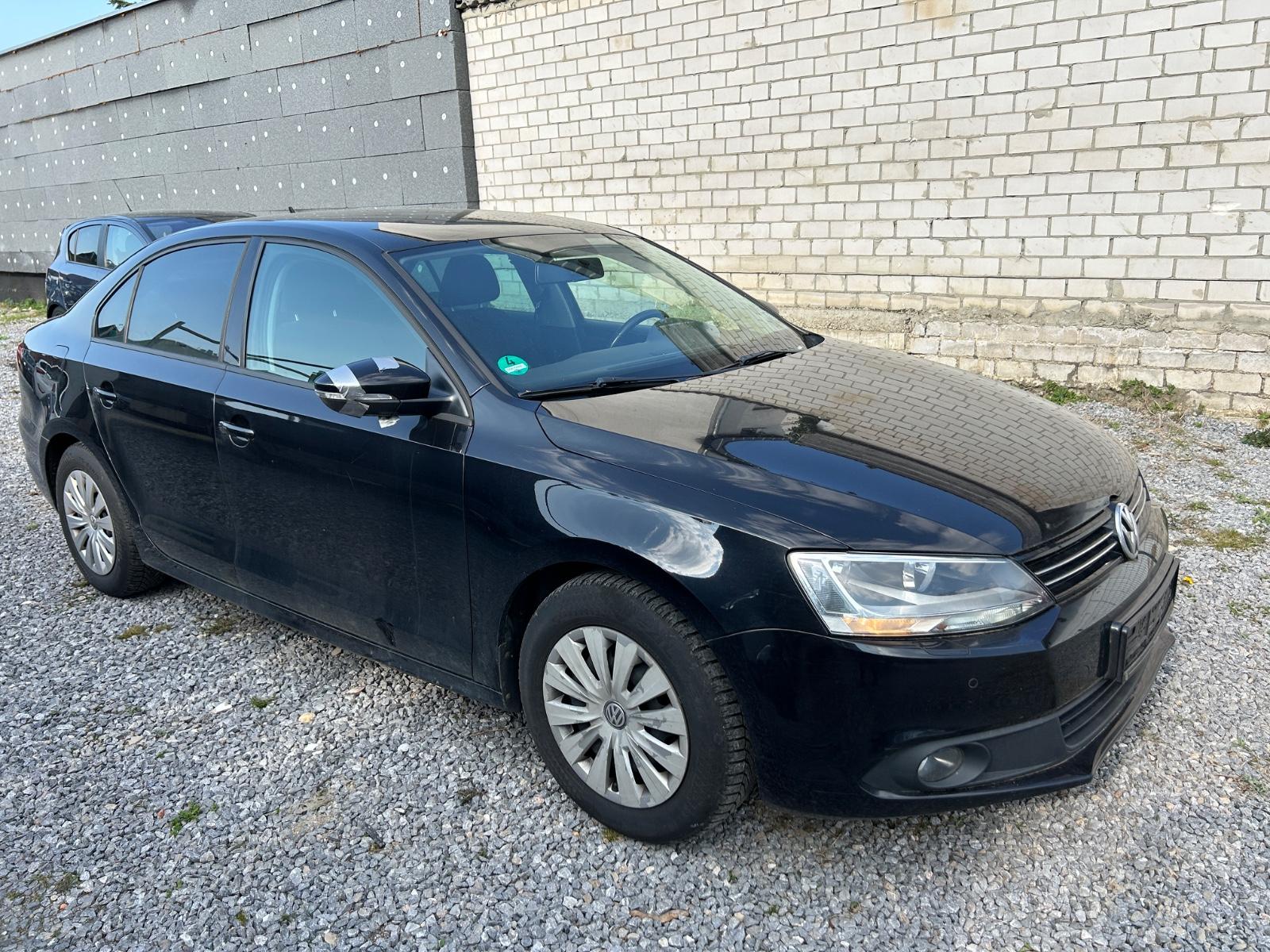 Volkswagen Jetta VI Comfortline 1.6 TDI
