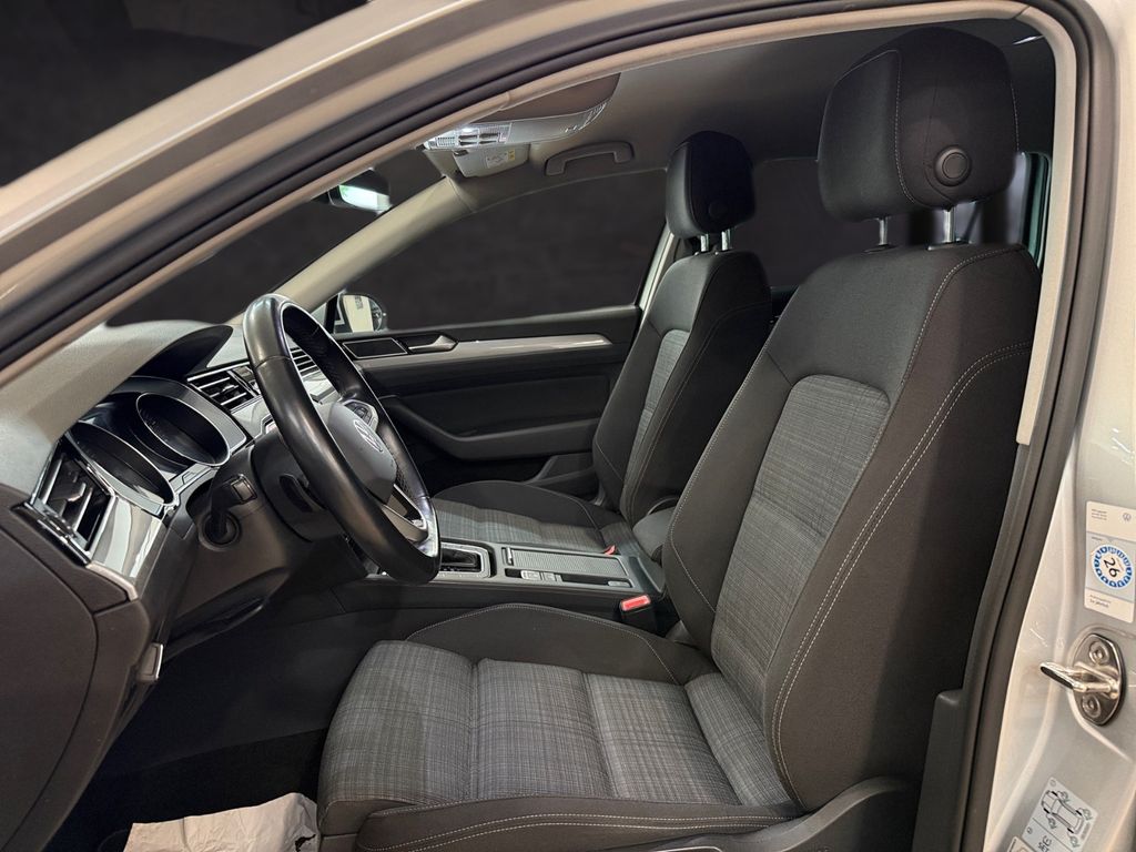 VW Passat Variant - Bild 9