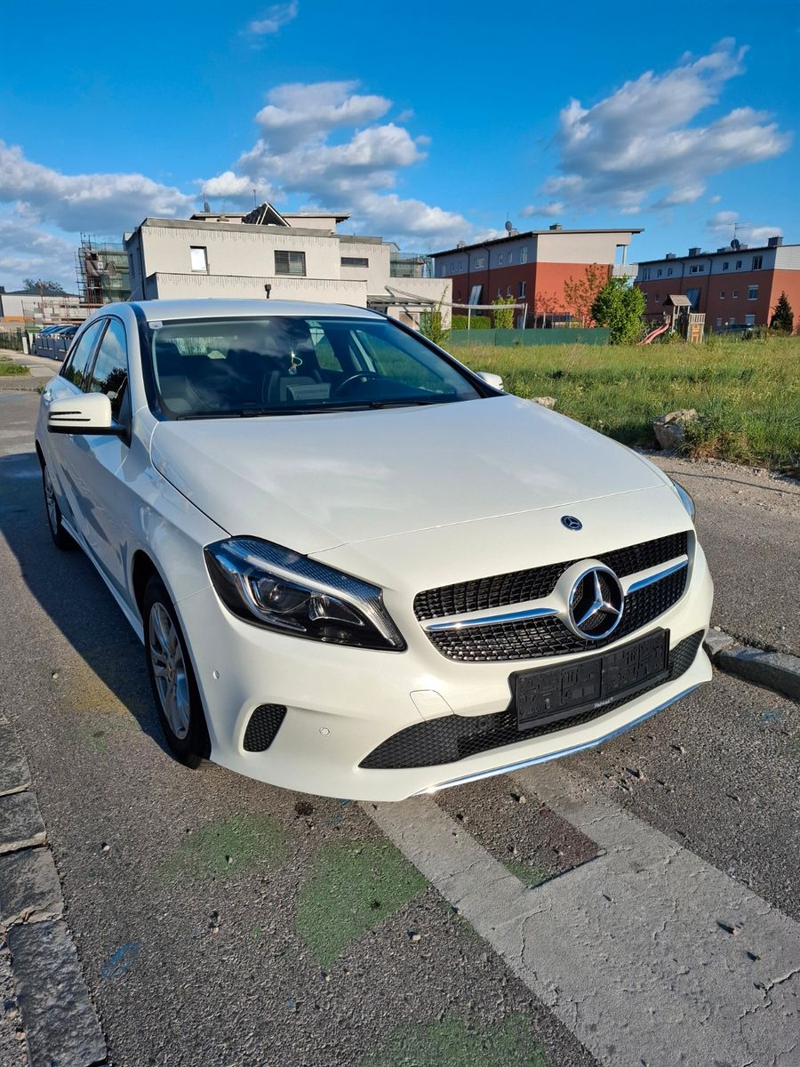 MERCEDES-BENZ A 180 d - TOP GEPFLEGT - SOFORT VERFÜGBAR