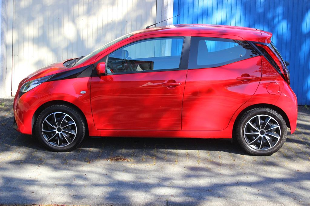 Toyota Aygo (X)