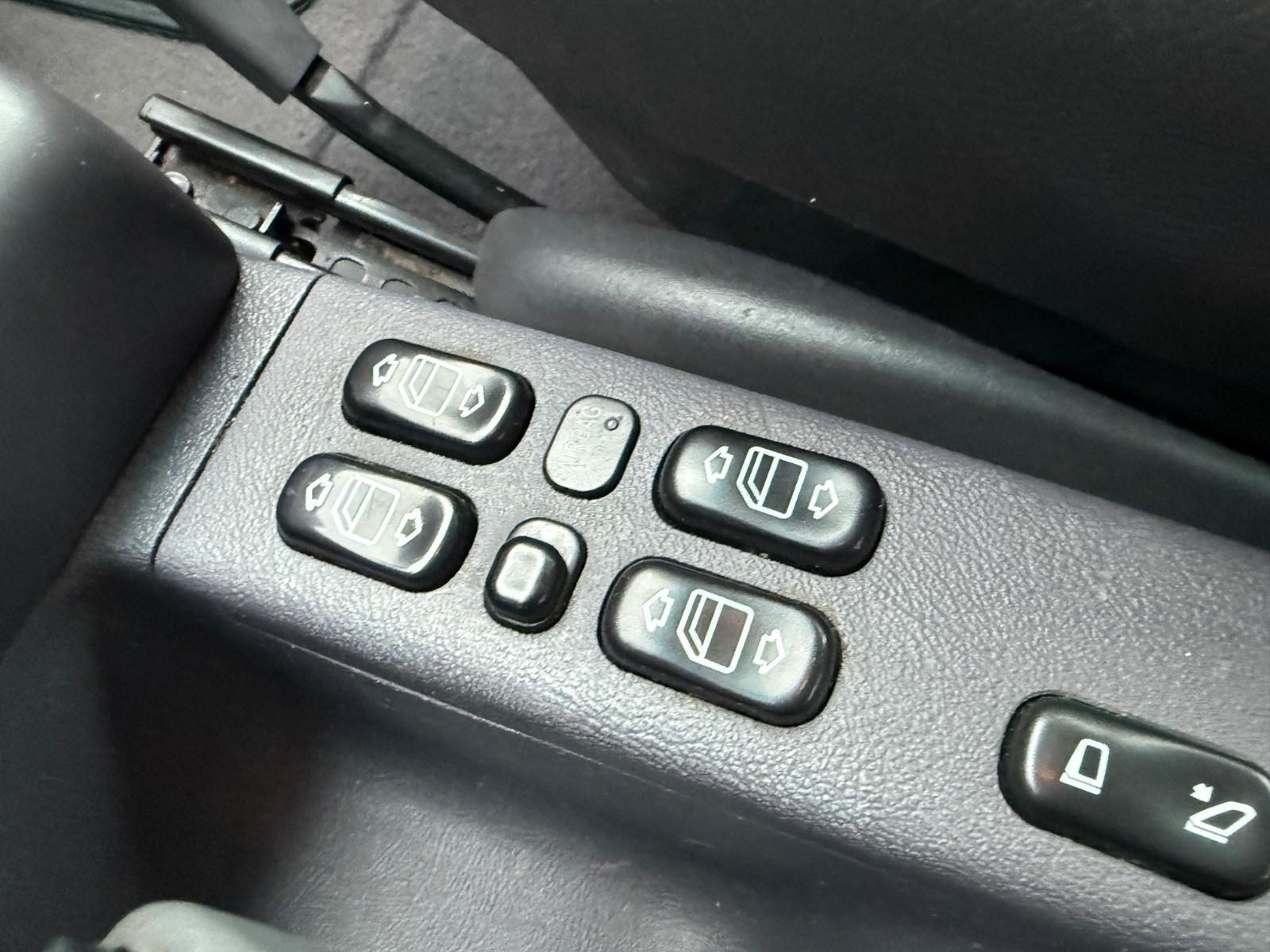 Mercedes-Benz A 190 AVANTGARDE*KLIMA*LEDER*TÜV/ASU 01/2027*TOP